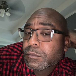 Meet your Posher, Corey